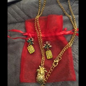 Rhinestoned pineapple earrings with necklace